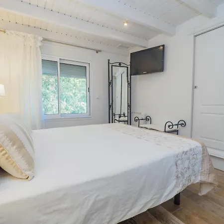 Cubo's La Fuente Del Pedregal Casa 2 Hébergement de vacances *